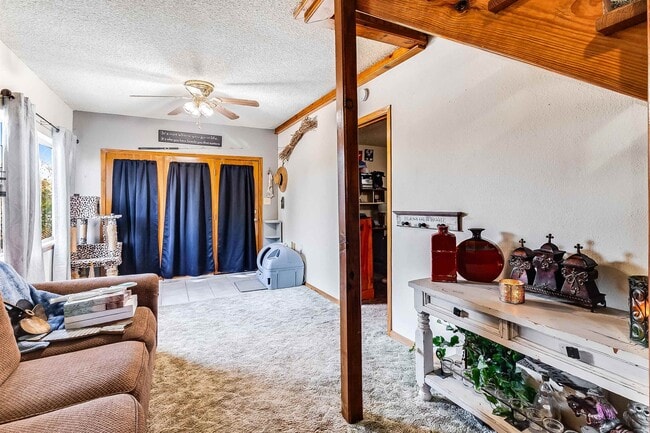 Photo - 288 Ballard St