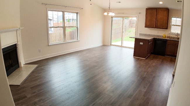 Photo - 715 Corley Way