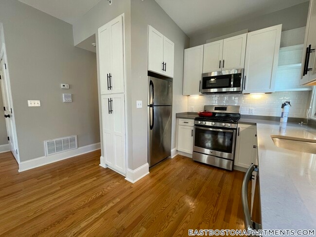 Photo - 178 Brooks St Unidad 1