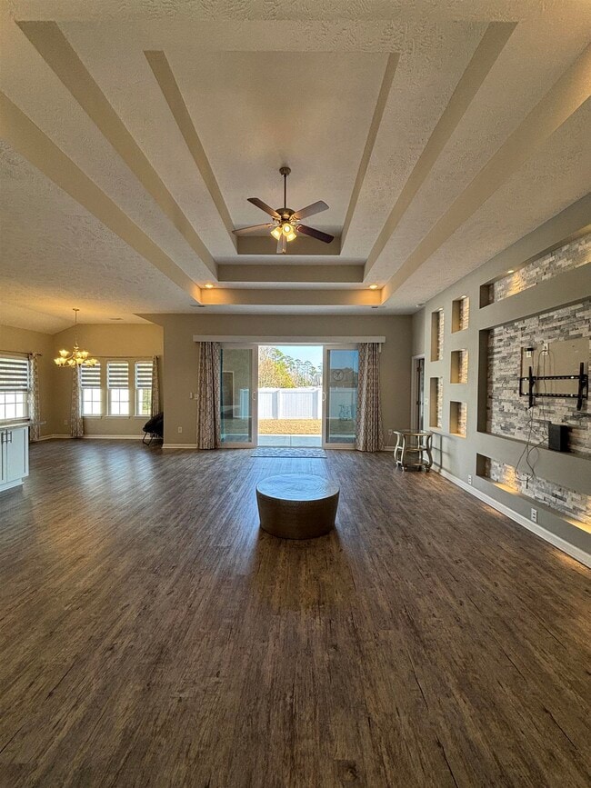 Photo - 227 Leste Rd