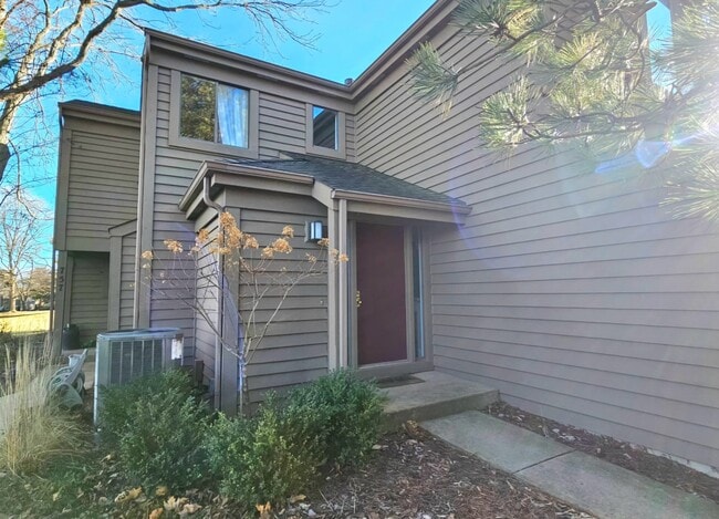 Photo - 755 Golf Ln Unit 755A