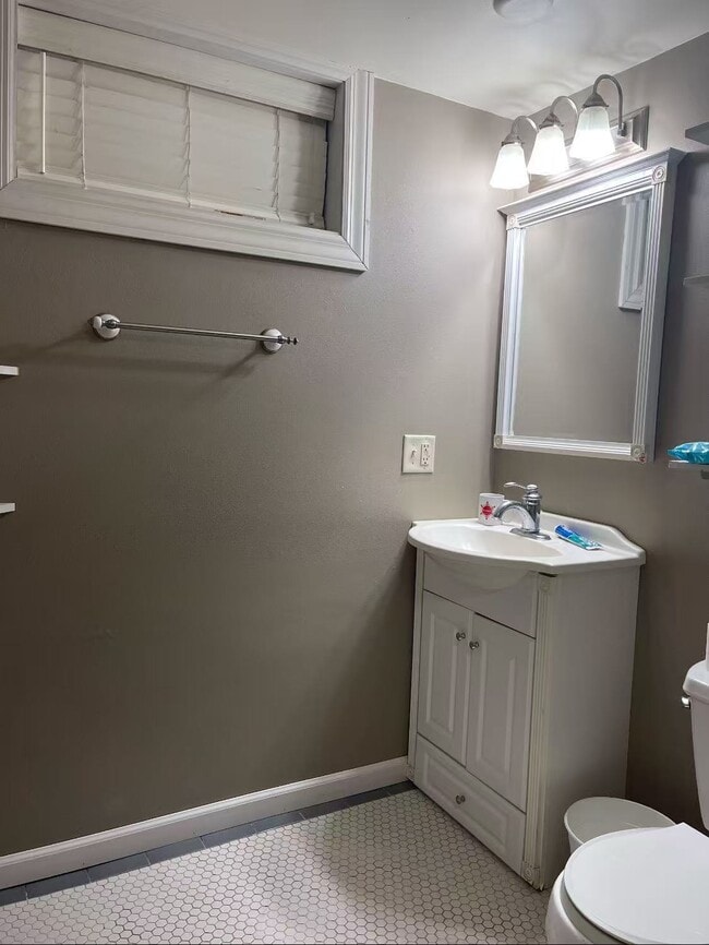 Photo - 28 Lathrop St