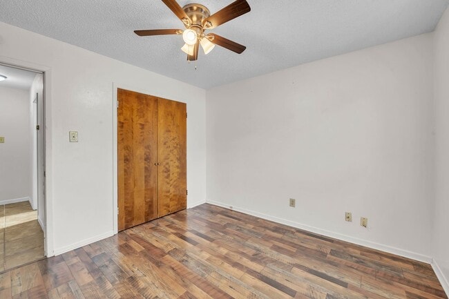 Photo - 613 Manning Dr