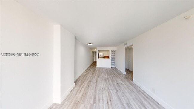 Photo - 501 SW 1st St Unit 607