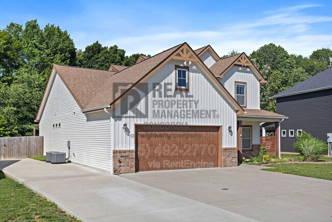 Photo - 338 Crusaw Dr