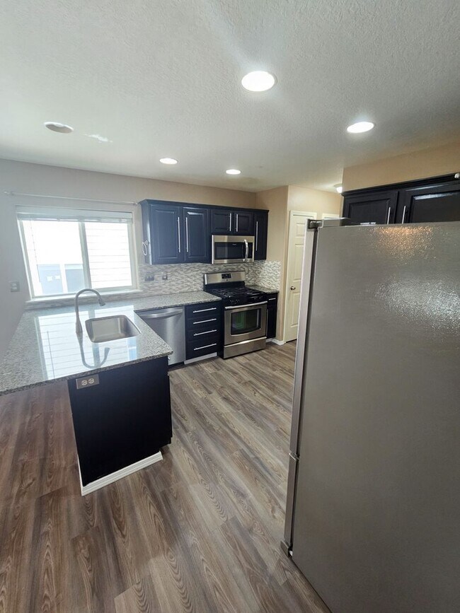 Photo - 703 Sitka Deer Ct NW