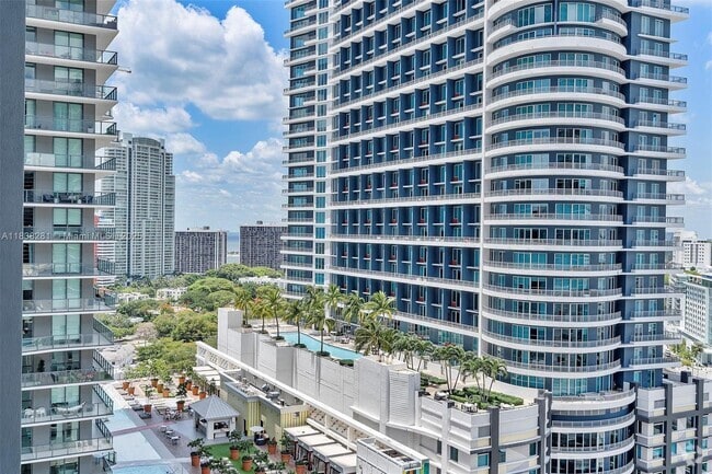 Building Photo - 1250 S Miami Ave Unit 2105 Rental