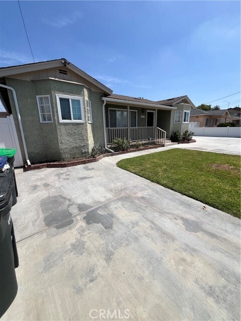 Photo - 9441 Beverly St