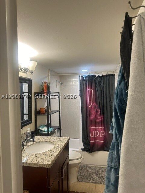 Building Photo - 9351 Fontainebleau Blvd Unit B122