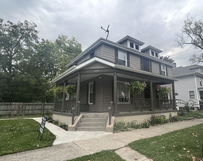 Photo - 2228 S Harrison St Unidad Apt 2