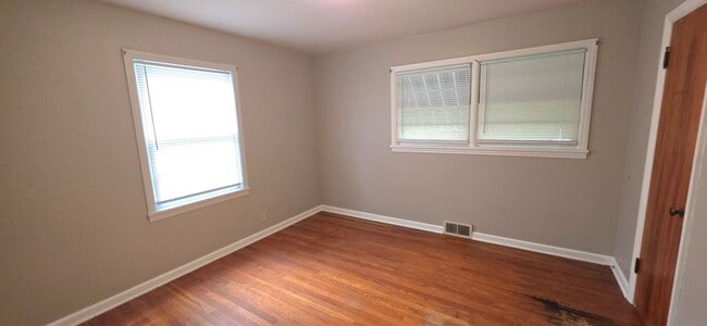 Photo - 3 Bedrooms 2 Bathrooms for $1,250! Roundtree area!