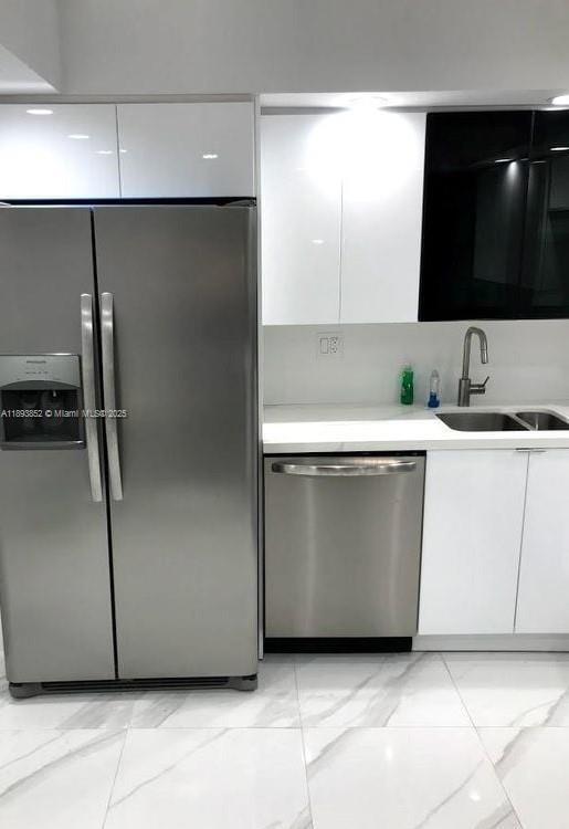 Photo - 251 174th St Unidad 611