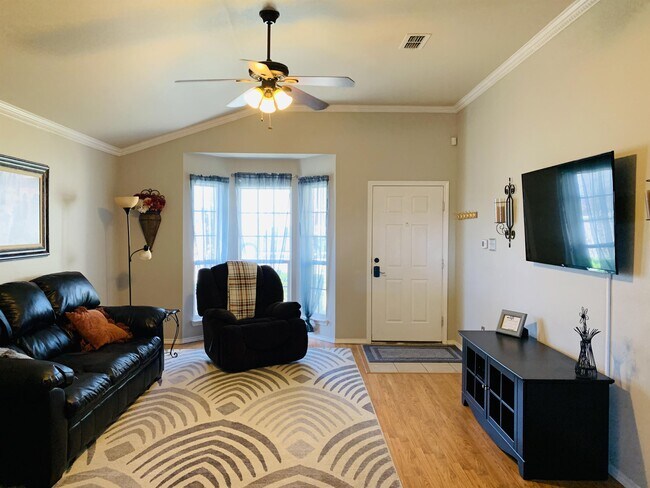 Photo - 6525 91st Pl