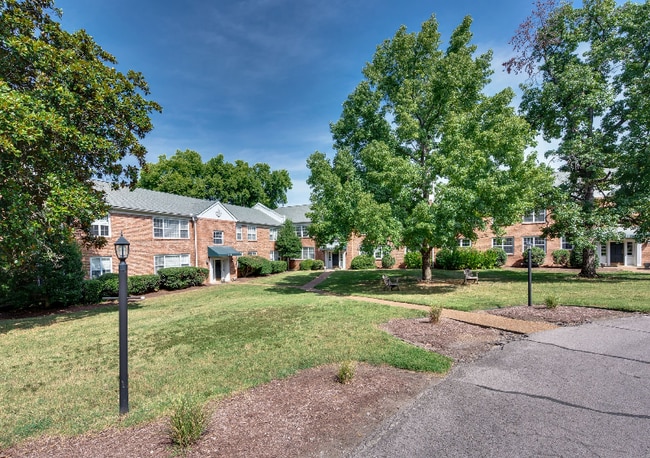Photo - 1112 Clifton Ln Unit 7