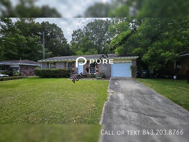 Photo - 364 Holly Ave