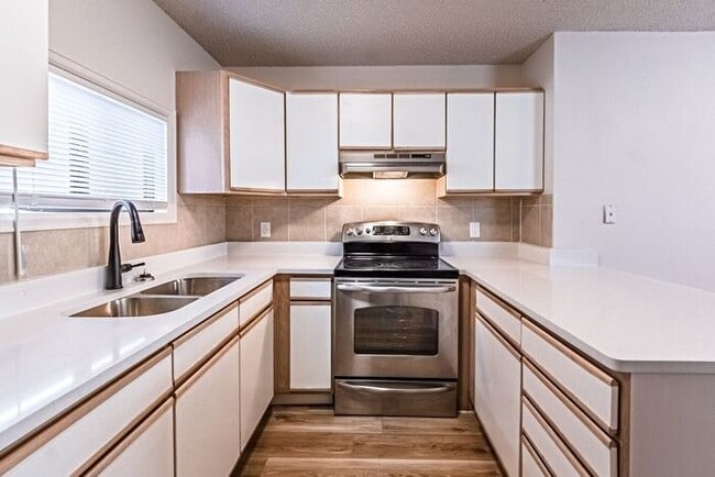 Photo - Renovated Charming 2-Bedroom Duplex