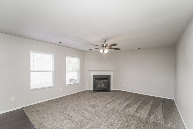 Photo - 4405 Larkhaven Village Dr