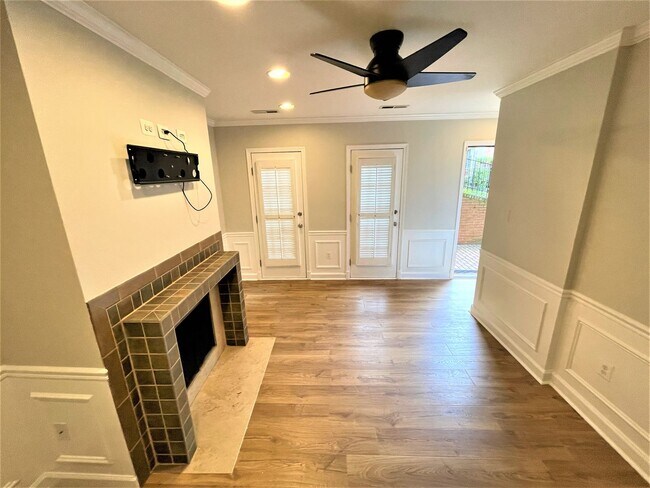Photo - Private 1 Bedroom/1 Bath