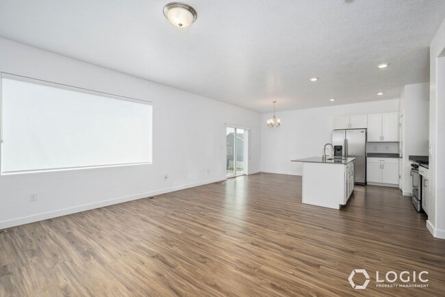 Photo - 14817 Pelé Ln