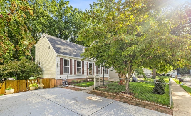 Building Photo - 5314 Satterfield Dr Rental