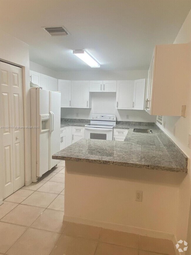 Building Photo - 17109 NW 23rd St Rental