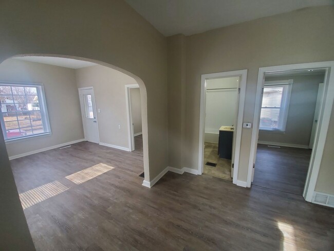 Updated 3 Bedroom, 1 Bathroom Home! - Updated 3 Bedroom, 1 Bathroom Home!