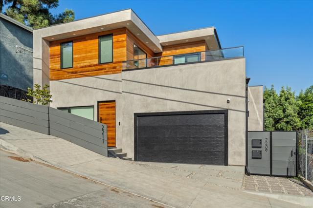 Photo - 2209 Cazador Dr