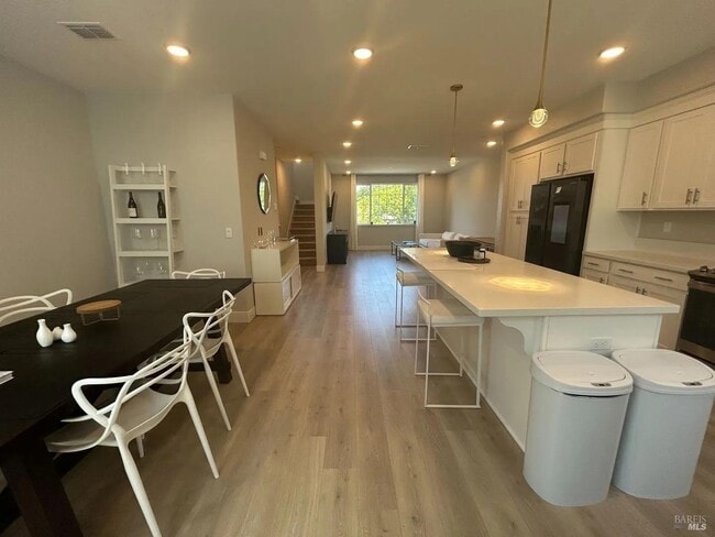 Photo - 312 Pear Tree Ter