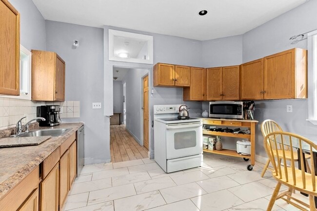 Building Photo - 177 Blue Hill Ave Unit 1