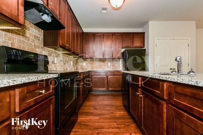 Photo - 152 Daisy Cir