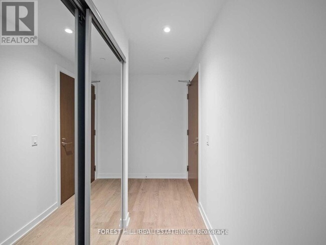 Photo - 1928 Lake Shore Blvd W Unit 1507