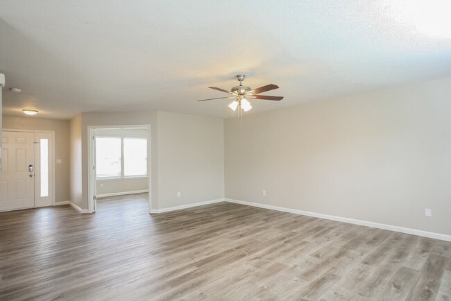 Photo - 3315 Grove Berry Ln