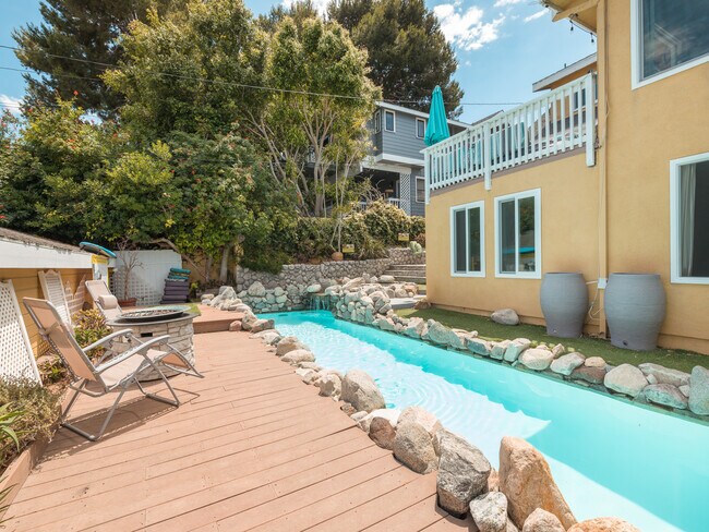 Photo - 416 Virginia St