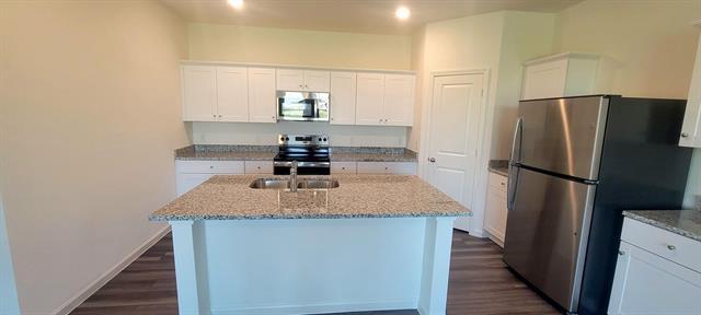 Photo - 14115 Donahue St