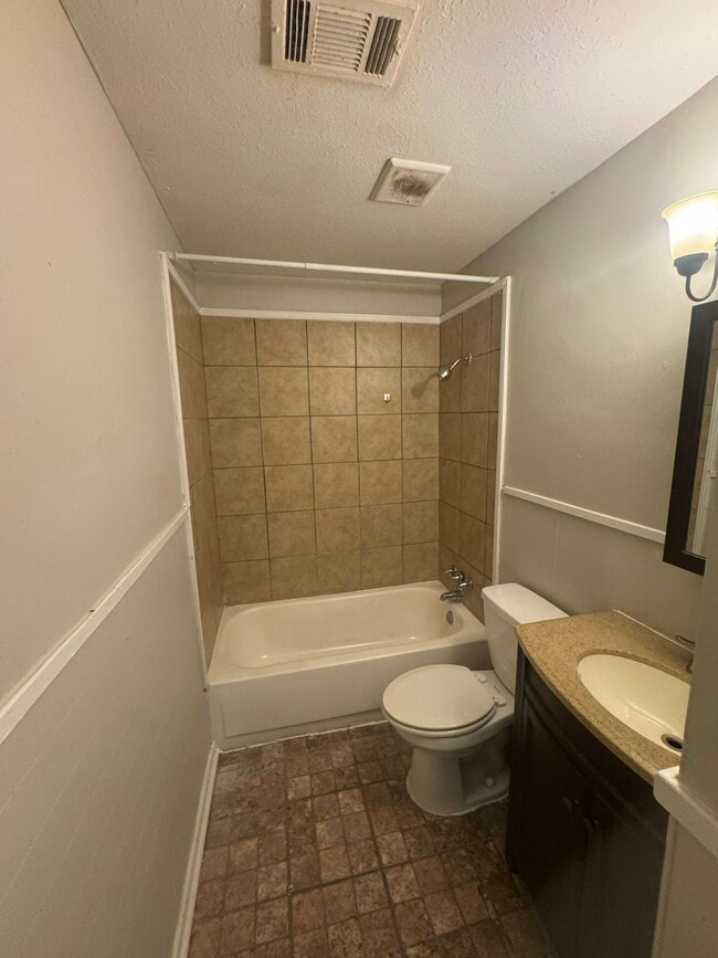 Photo - 2859 Kingsroad Ave