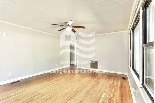 15 Ridgecrest Rd