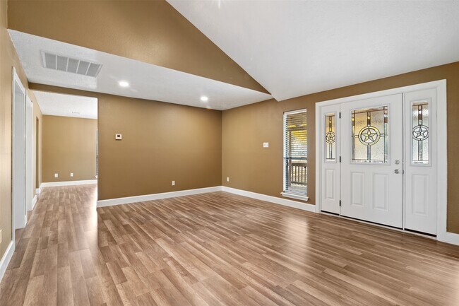 Photo - 38210 Green Willow St