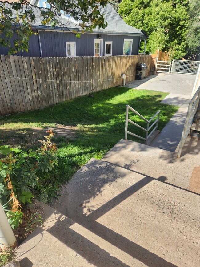 Photo - 736 Bennett Ave