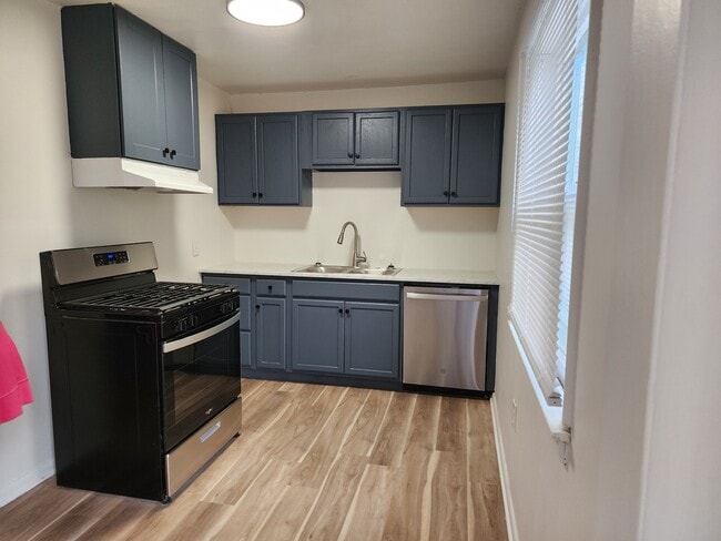 Photo - 1905 Peachtree Ave