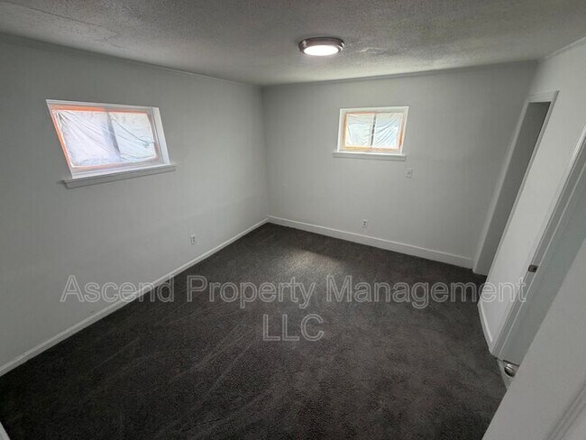 Photo - 508 Buckley St
