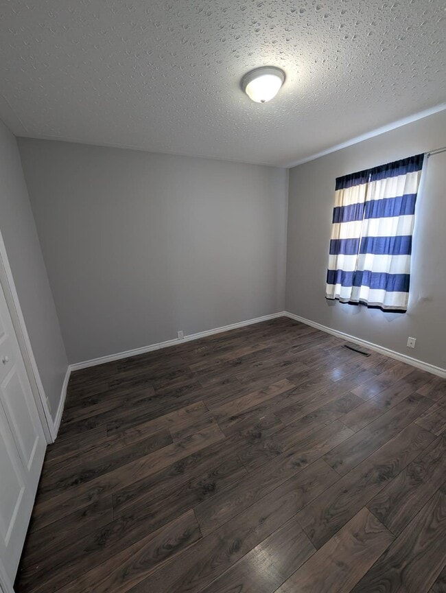 Photo - Immediate Move-In! $1749 ALL-INCLUSIVE 2-Bed Main Floor w/ Private Laundry in Timmins! Unit 1