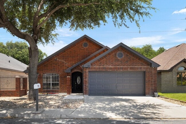 Building Photo - 309 N 36th Ln Rental