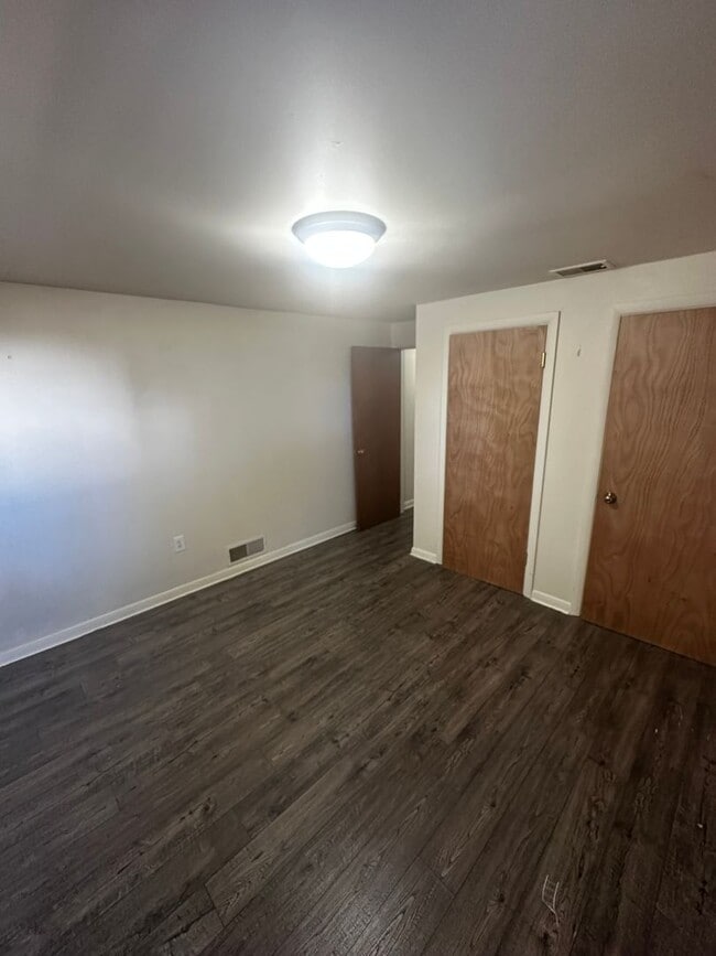 Photo - 2 Bedroom Apartment Only Steps from Campus