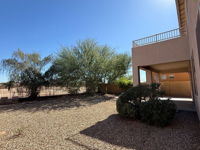 Photo - Spacious Home 4 bed, 3 bath home in Presti...