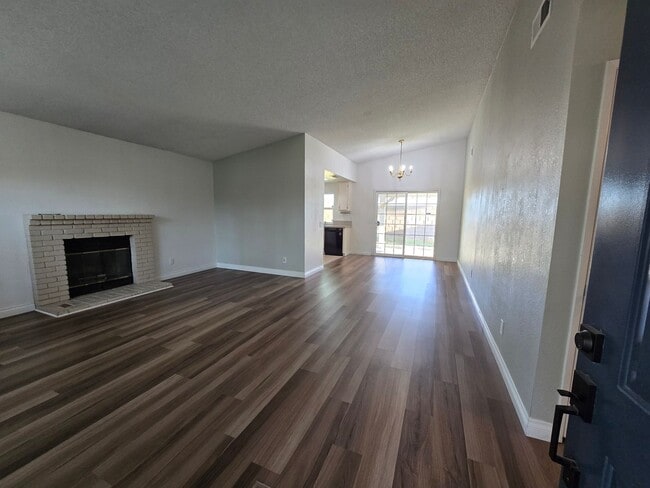 Photo - 2835 La Vida Dr