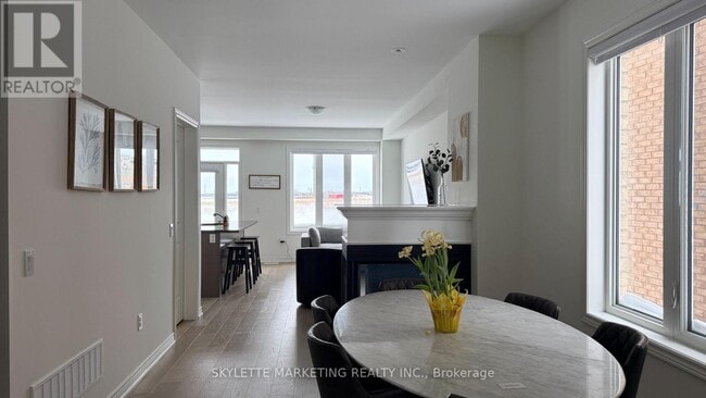 Photo - 83 Picardy Dr