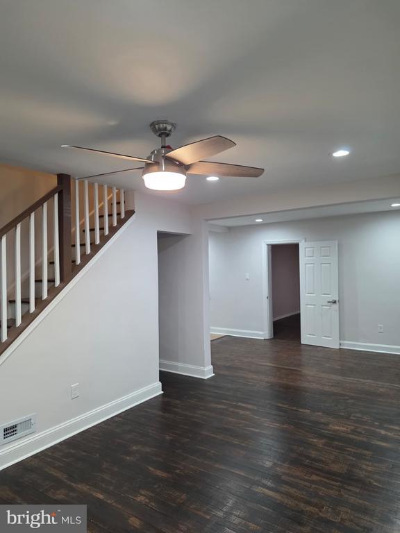 Photo - 5927 Leewood Ave