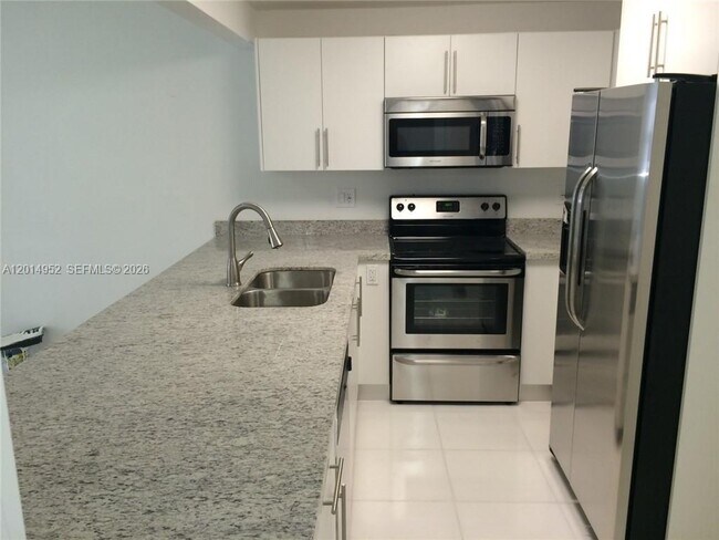 Photo - 9143 SW 77th Ave Unit B107