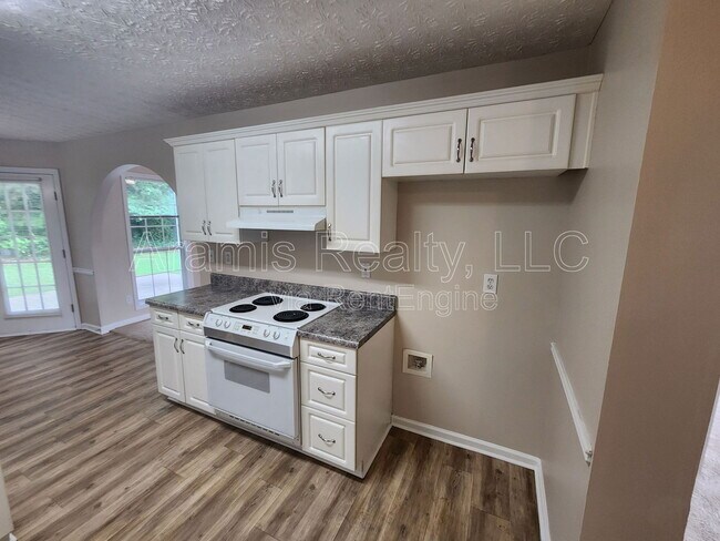 Photo - 589 First St Casa