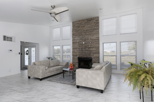 Photo - Timber Ridge Apartments